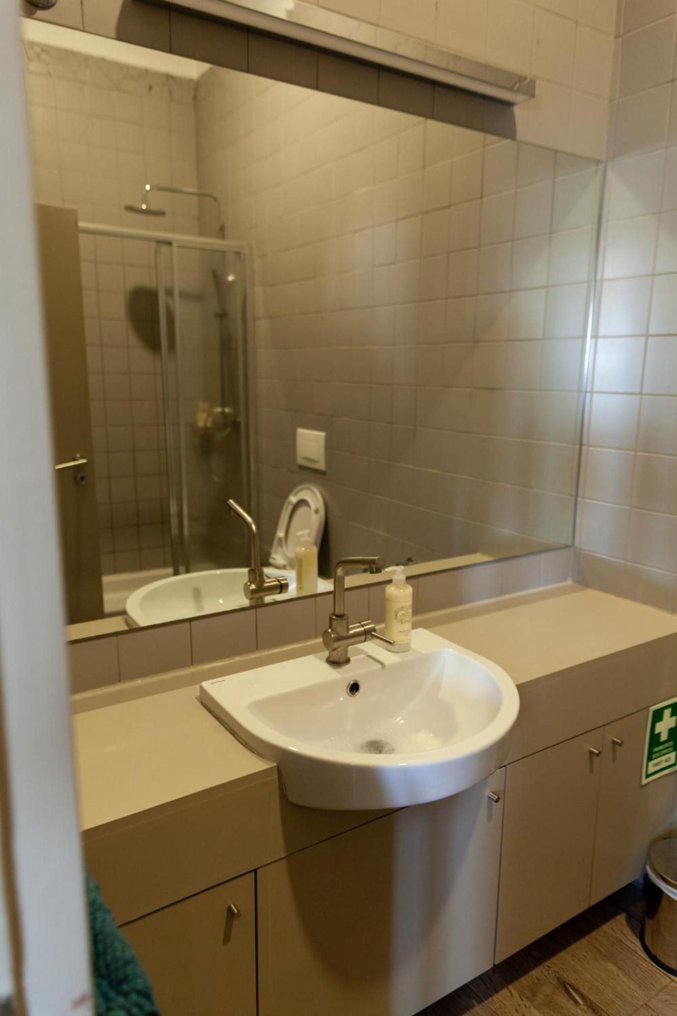 Dvnest - Premium 1br With River View! Oporto